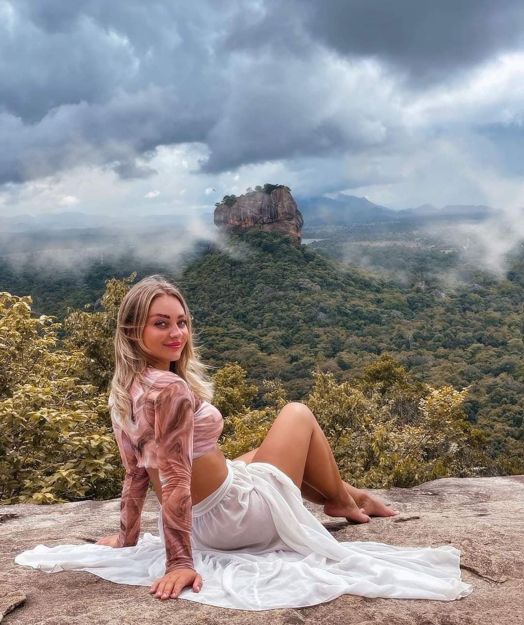 さまよいと目覚め